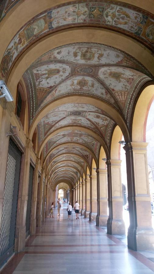 Little Secret Apartment By Wonderful Italy Bologna Bagian luar foto