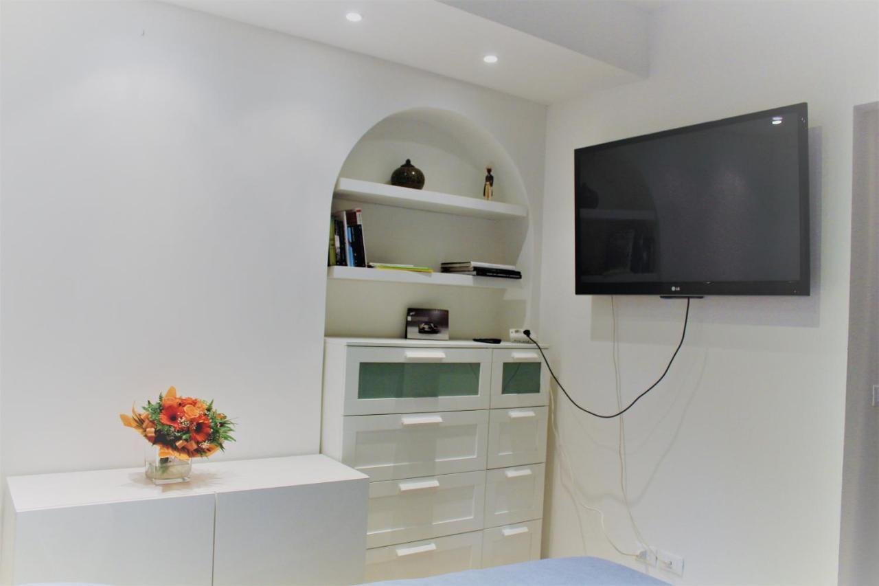 Little Secret Apartment By Wonderful Italy Bologna Bagian luar foto