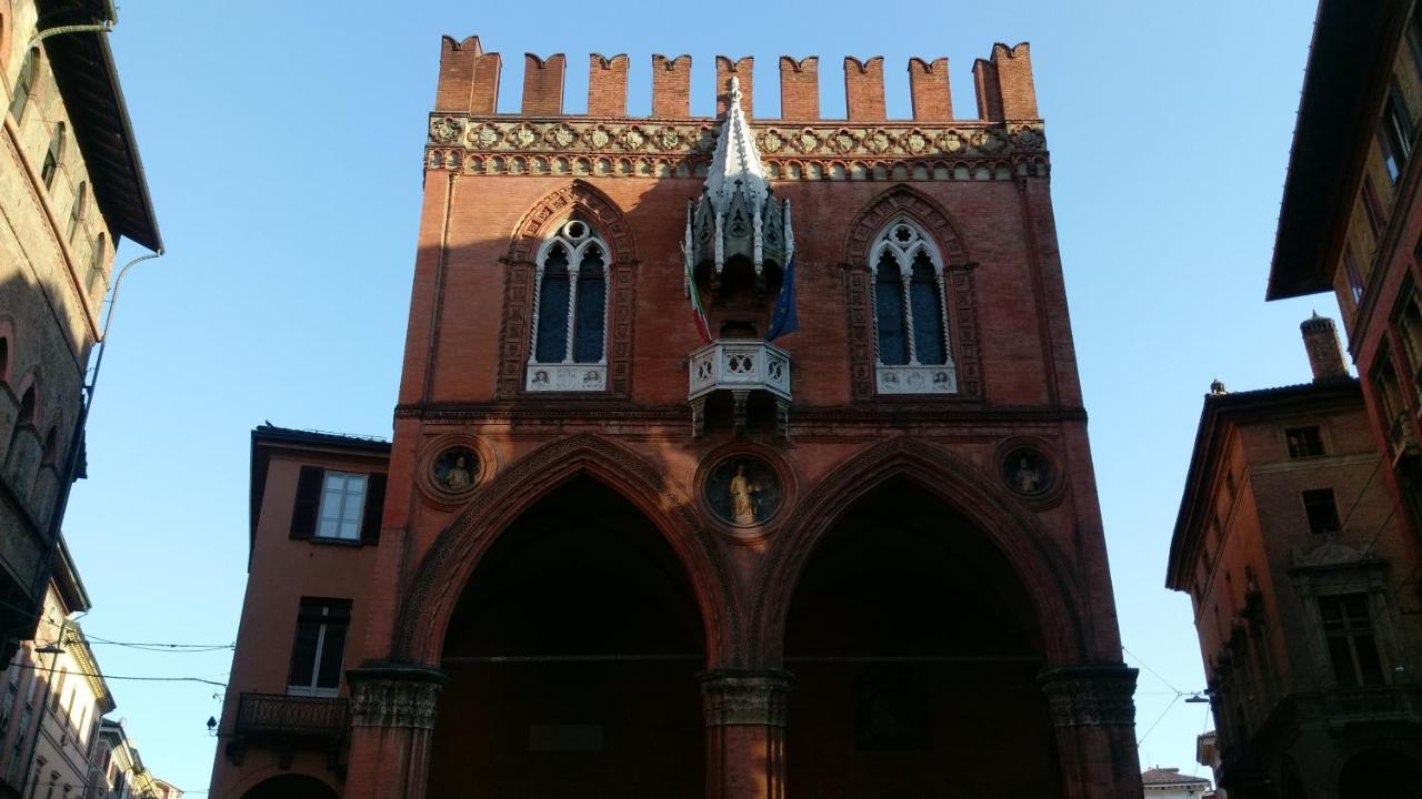 Little Secret Apartment By Wonderful Italy Bologna Bagian luar foto