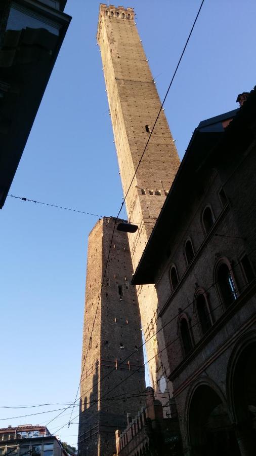 Little Secret Apartment By Wonderful Italy Bologna Bagian luar foto
