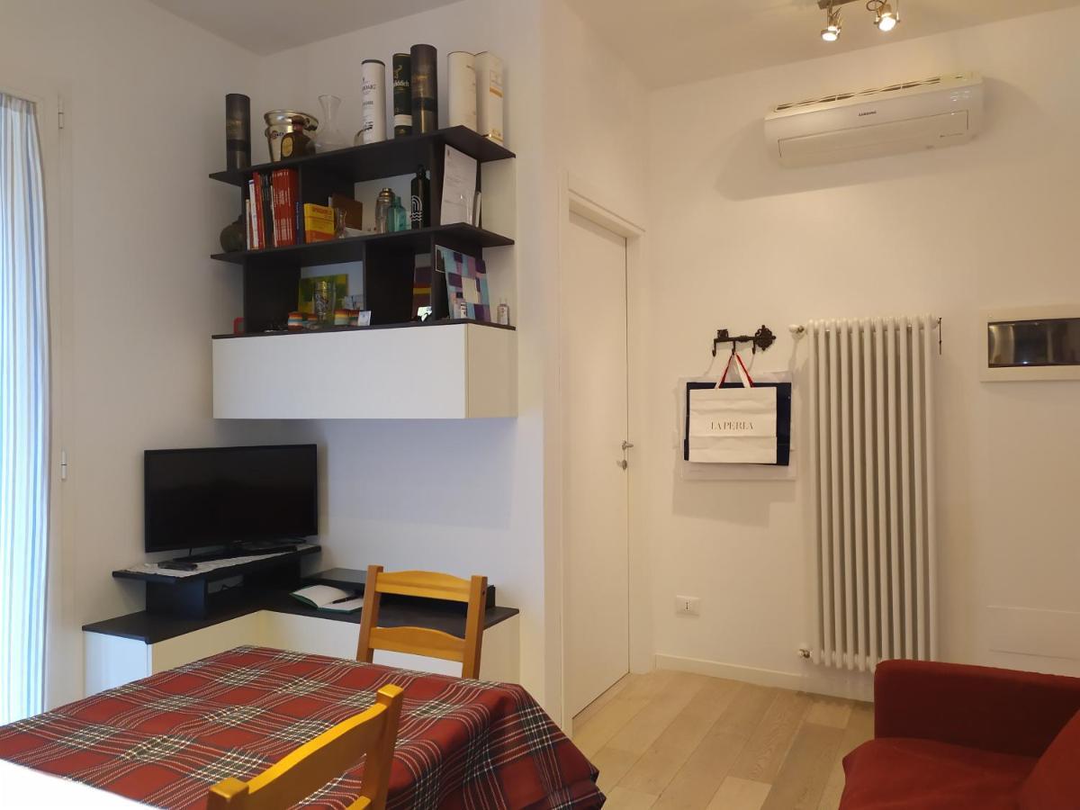 Little Secret Apartment By Wonderful Italy Bologna Bagian luar foto