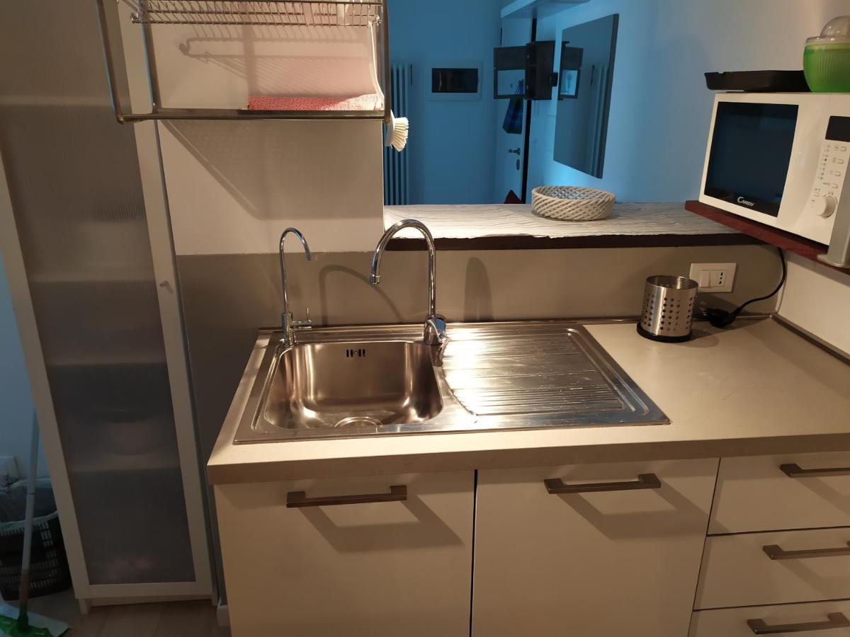 Little Secret Apartment By Wonderful Italy Bologna Bagian luar foto